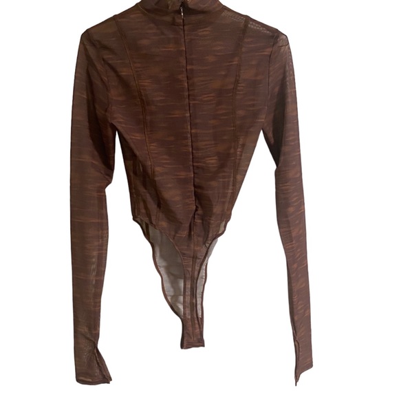 House of CB Erin Mesh Chocolate Brown Print top - Picture 3 of 5